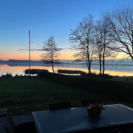 Huset Ved Soen Taet Pa Herning Og Mch Og Boxen 90 M2 Sunds Eksteriør bilde