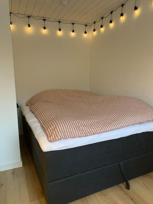 Huset Ved Soen Taet Pa Herning Og Mch Og Boxen 90 M2 Sunds Eksteriør bilde