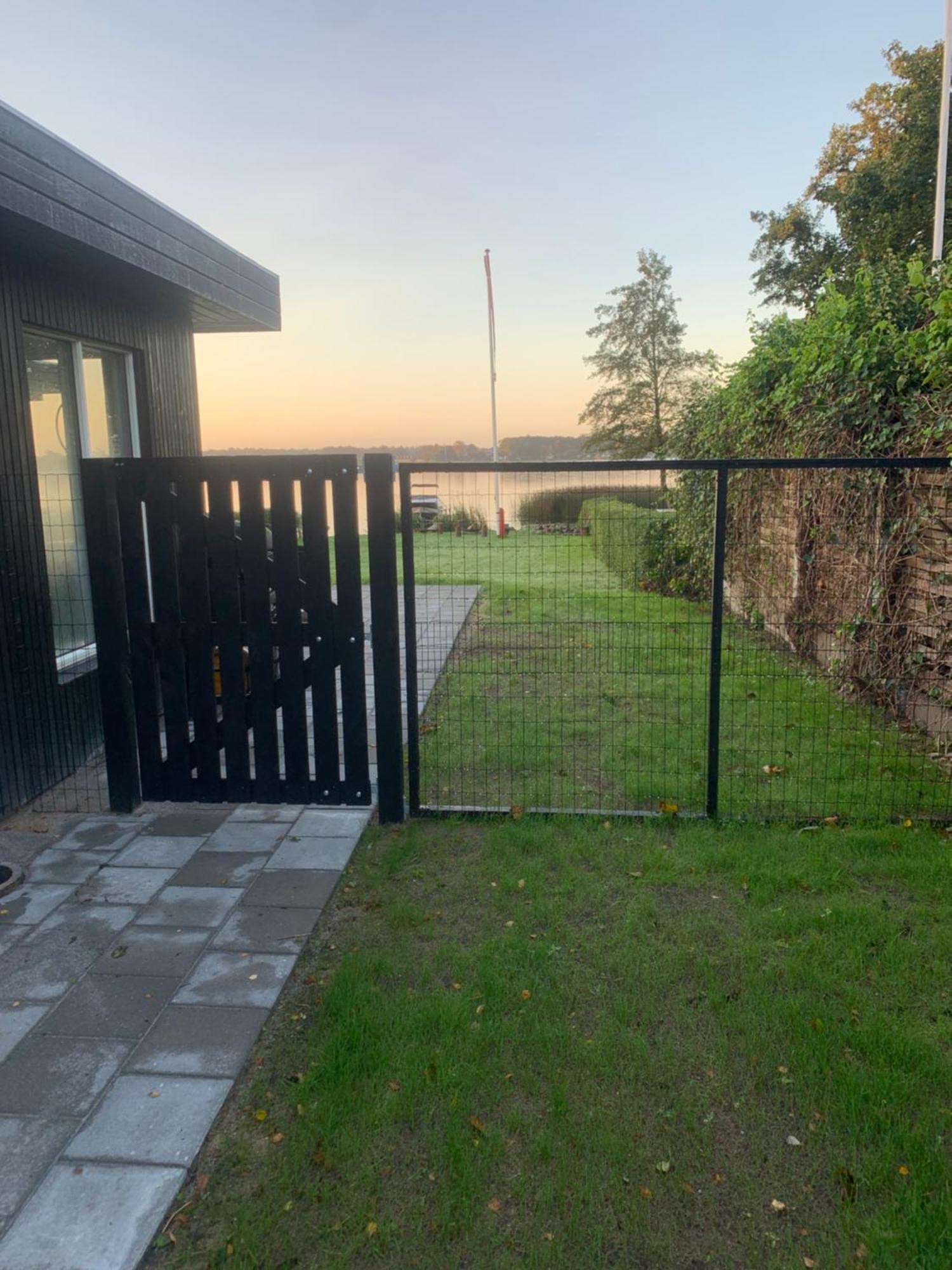 Huset Ved Soen Taet Pa Herning Og Mch Og Boxen 90 M2 Sunds Eksteriør bilde
