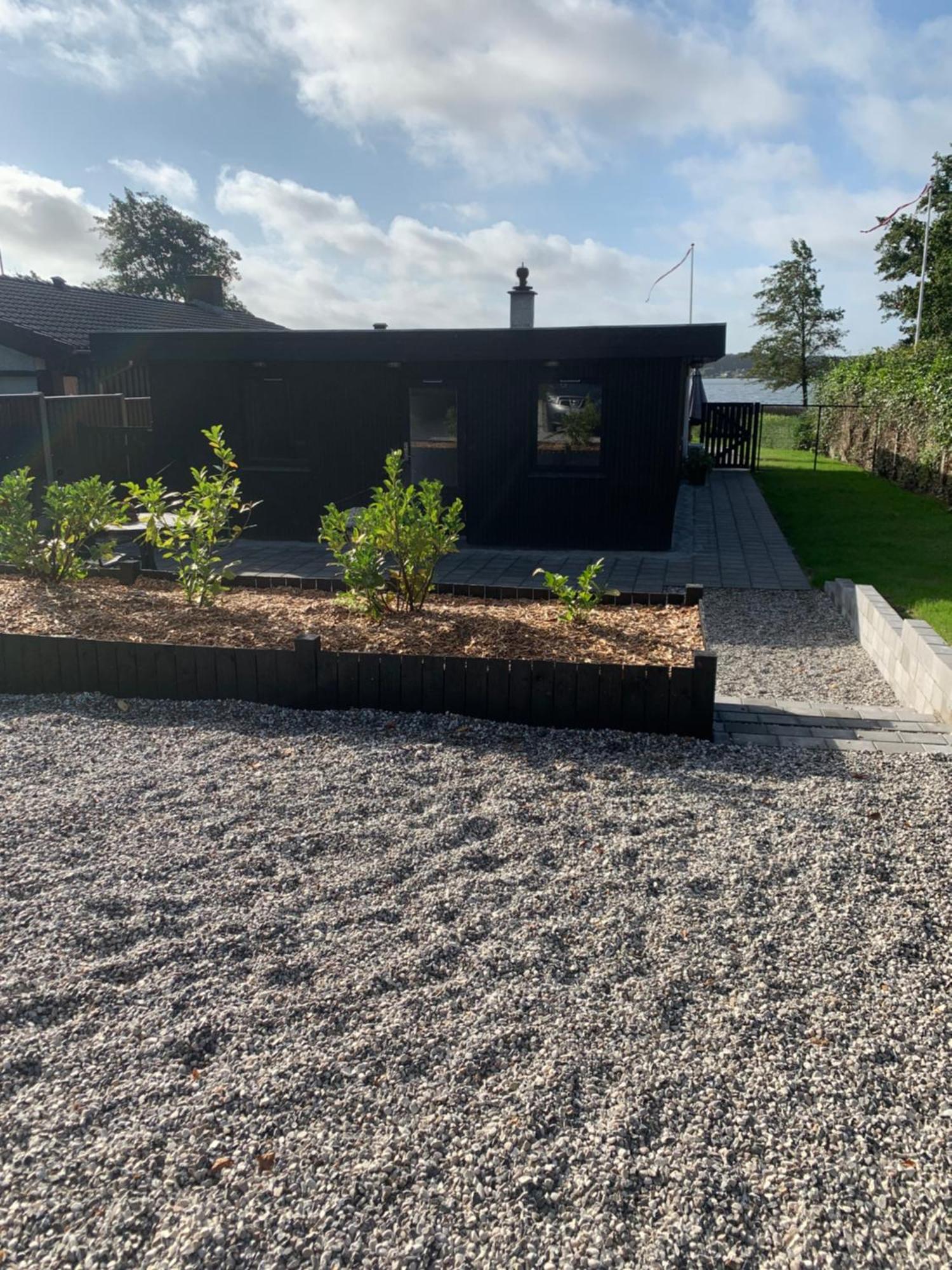 Huset Ved Soen Taet Pa Herning Og Mch Og Boxen 90 M2 Sunds Eksteriør bilde